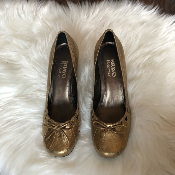 Golden shoes heels excellent conditions leather - Picture 3 of 8